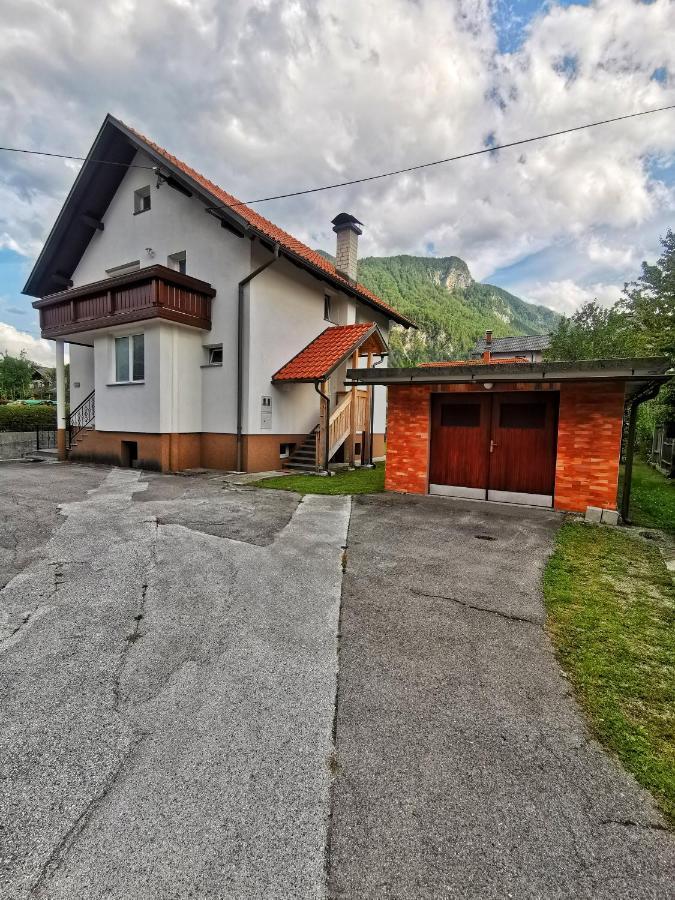 Apartmaji Tomsic Mojstrana Luaran gambar